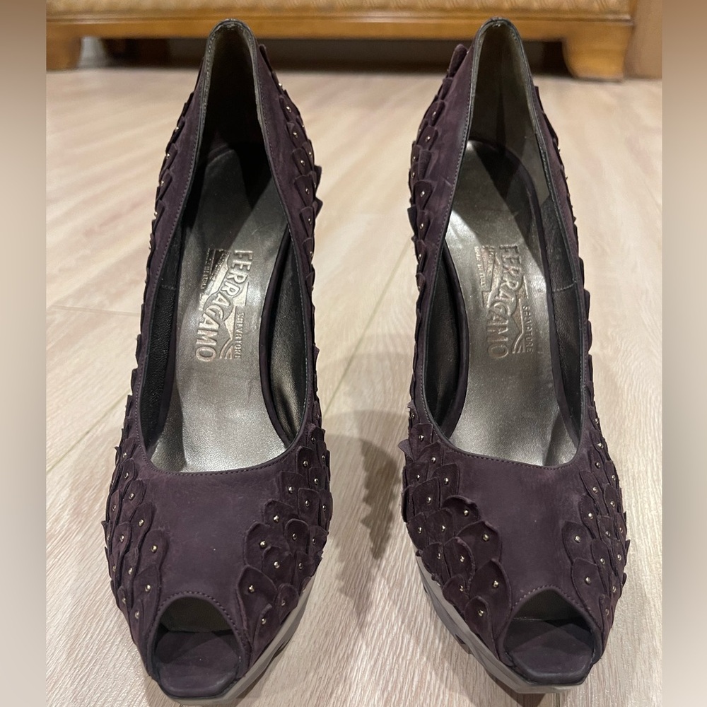Salvatore Ferragamo pumps